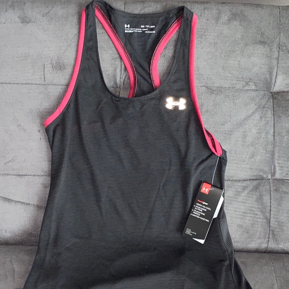 UA tank top